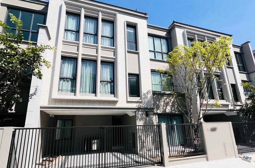 Townhouse for rent in Sukhumvit